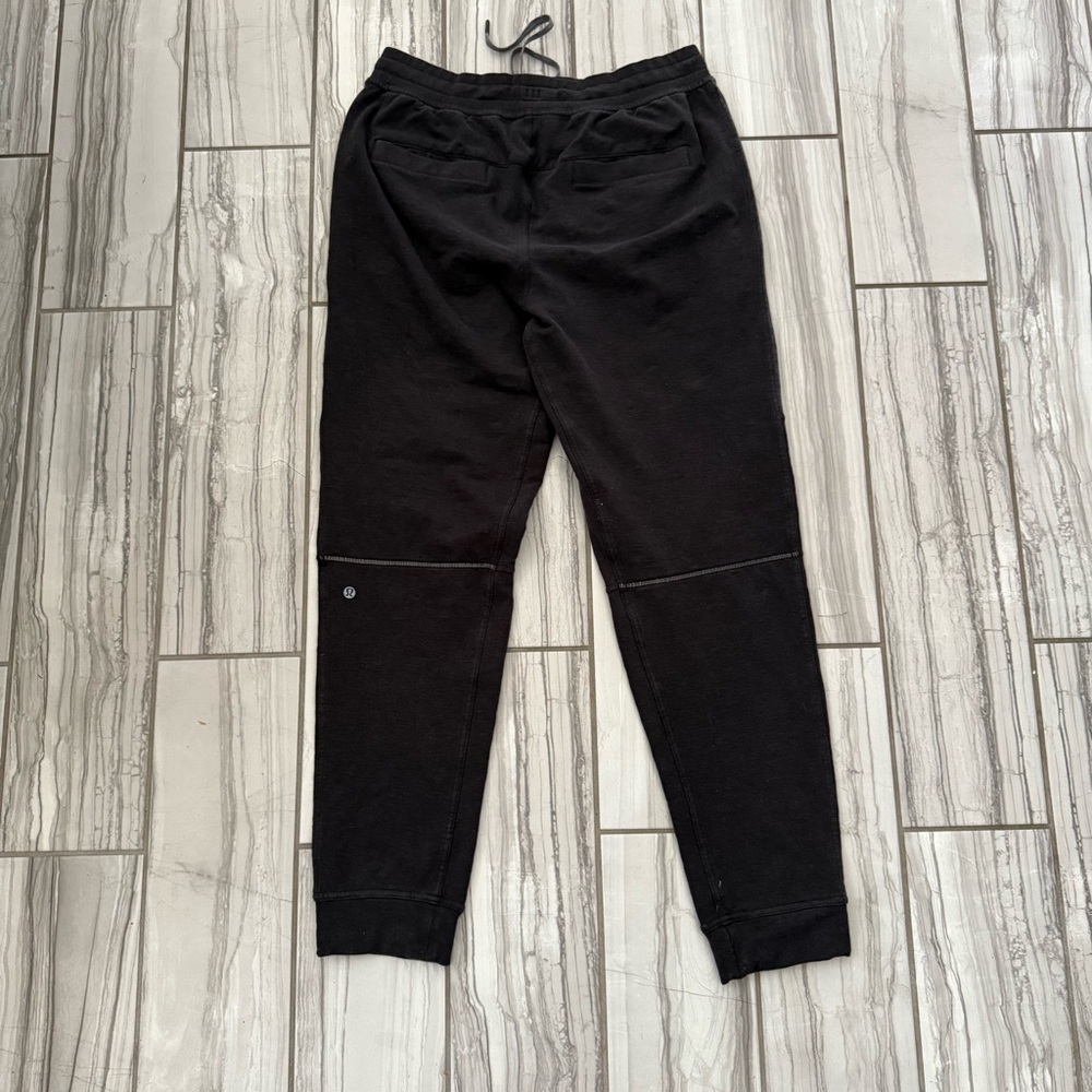 Lululemon sweatpants. EUC - Picture 4 of 5
